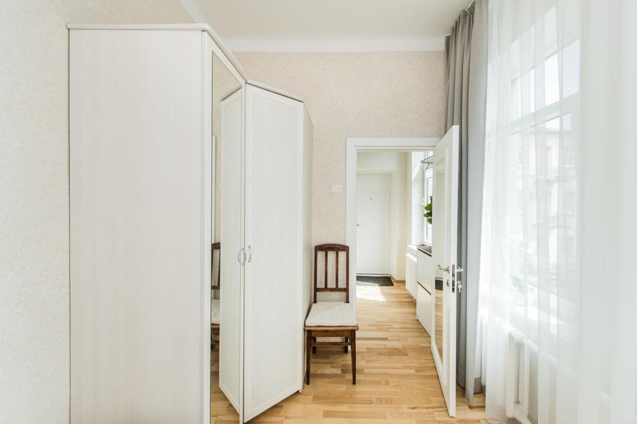 Lovely 1-Bedroom Apartment In Kaunas Old Town Bagian luar foto